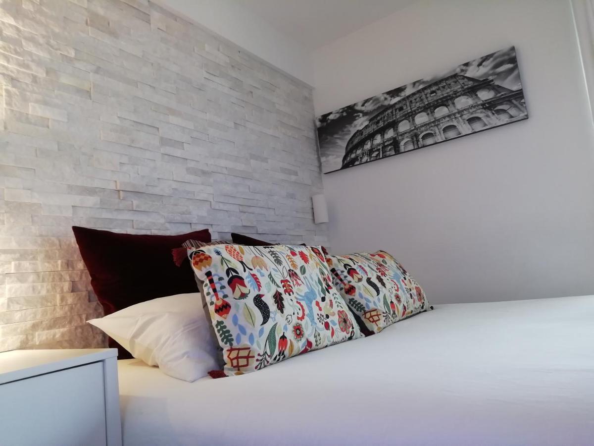 Terrace With Tiber View - Trastevere Apartment Rom